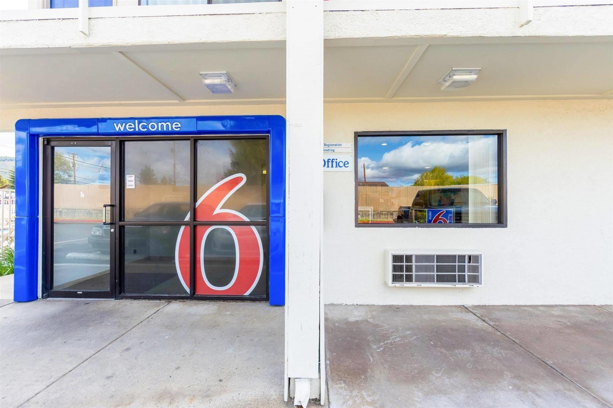 Motel 6-Klamath Falls, Or Exteriör bild